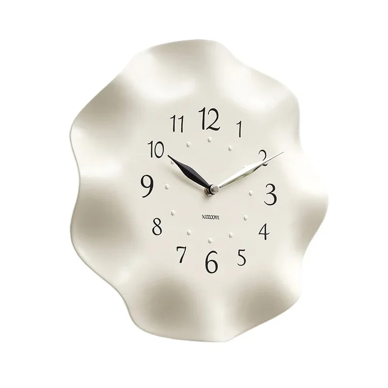Moderne minimalistische witte wandklok | Elegante woon- en woonkamerinrichting