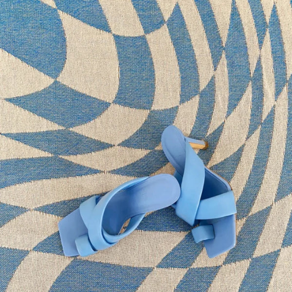 Blue Checkerboard Tapestry | Versatile Throw Blanket & Home Decor - POUEV