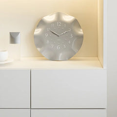 Moderne minimalistische witte wandklok | Elegante woon- en woonkamerinrichting