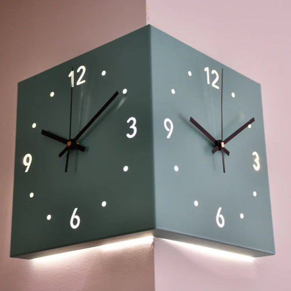 Moderne dubbelzijdige hoekwandklok | Stil en lichtgevoelig ontwerp