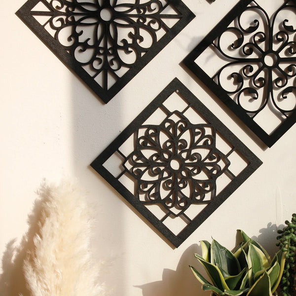 4 stuks zwarte houten holle wanddecoratie | Boho gesneden ontwerpen in zeshoekige en vierkante vormen