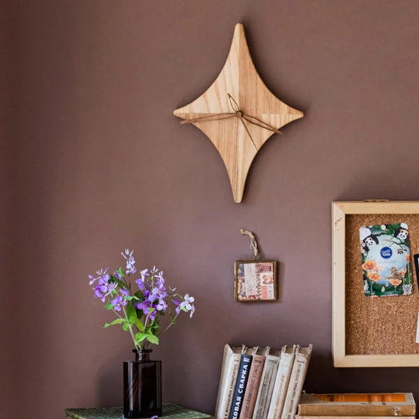 Stervormige wandklok van massief hout | Stijlvolle en natuurlijke wanddecoratie