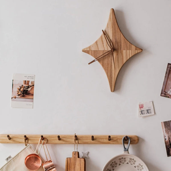 Stervormige wandklok van massief hout | Stijlvolle en natuurlijke wanddecoratie