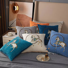 Luxe Kussenhoes Met Paard Borduurwerk | Moderne Sofa Decoratie - POUEV